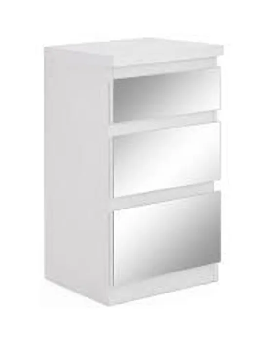 BOXED NEW PRAGUE WHITE 3 DRAWER BEDSIDE CABINET (COLLECTION ONLY) RRP £69