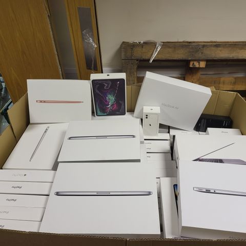PALLET OF A SIGNIFICANT QUANTITY OF APPLE PRODUCT BOXES TO INCLUDE IPAD BOXES, MACBOOK BOXES AND IPHONE BOXES- Collection only