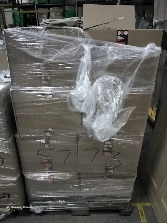 PALLET OF ASSORTED ITEMS INCLUDING SCREEN PROTECTORS, FILTERING BALF MASK, CHRISTMAS BAUBLES, 7.5M COHESIVE BANDAGE, INDIAN JEWELLERY SET, MONEY HEIST MASK