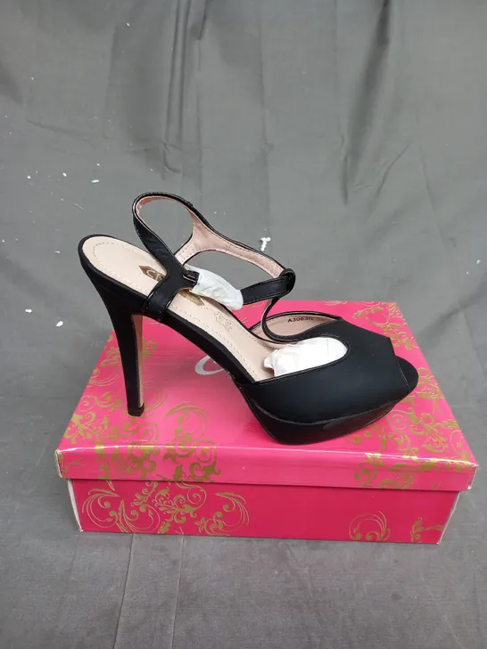 BOX OF APPROXIMATELY 10 PAIRS OF BOXED HIGH HEEL OPEN TOE SHOES IN VARIOUS SIZES