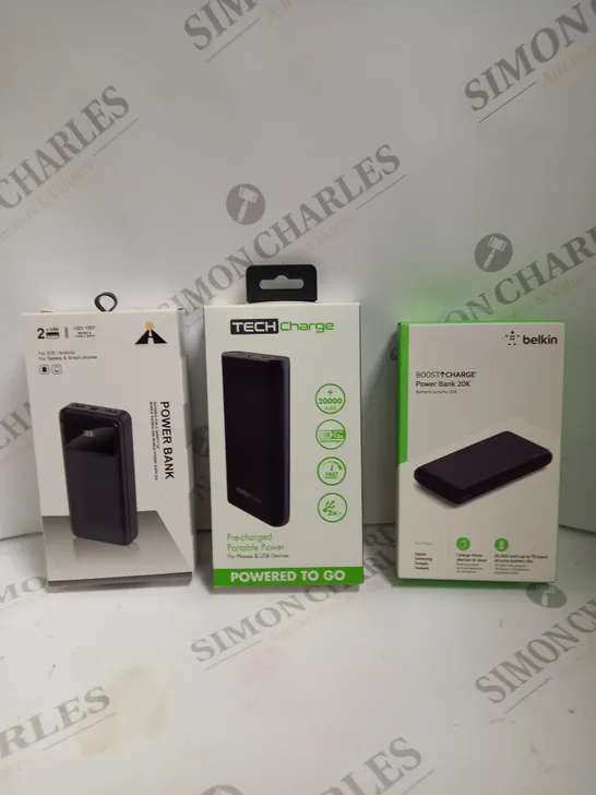 BOX TO CONTAIN APPROX. 3 X ASSORTED POWER BANKS. BRANDS & SPECIFICATIONS VARY 