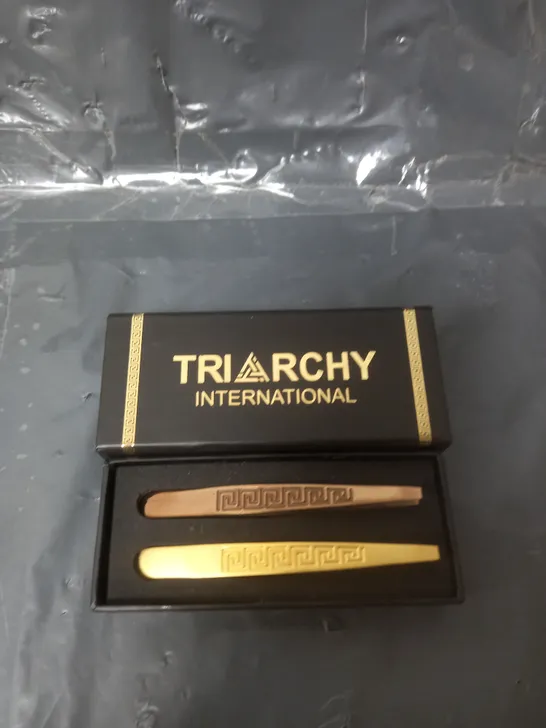 LOT OF 12 TRIARCHY INTERNATIONAL PREMIUM TWEEZER SET