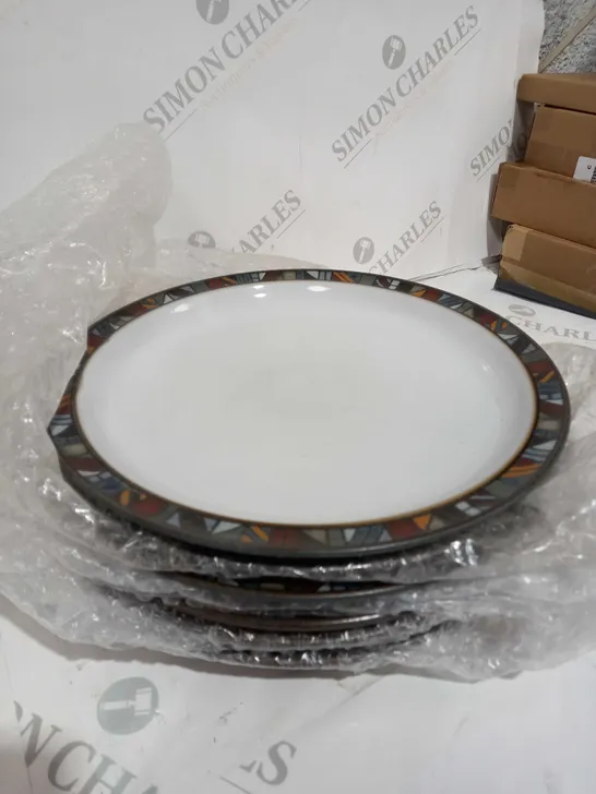 BOXED SET OF 5 PLATES 