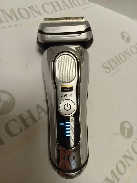 BRAUN S9 PRO SHAVER 