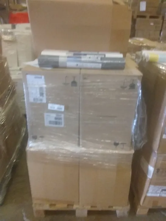 PALLET OF ASSORTED WALLPAPER 