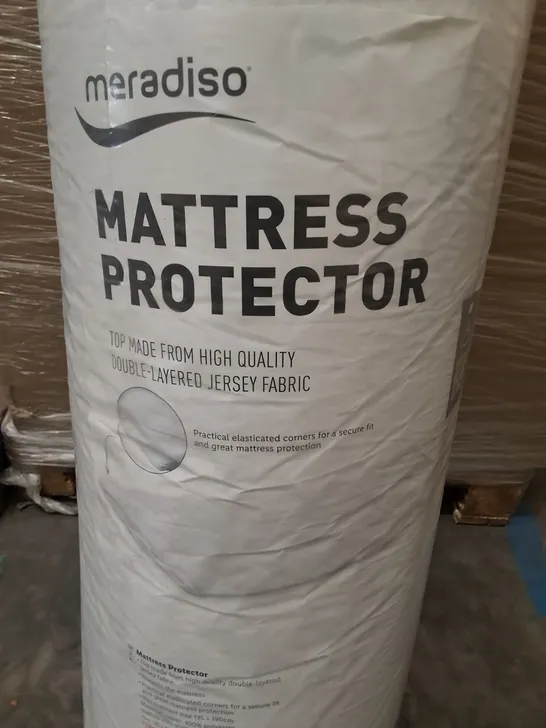 BAGGED AND ROLLED MERADISO MATTRESS PROTECTOR - DOUBLE 135X190CM