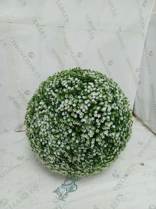 GARDEN REFLECTIONS SET OF 2 TOPIARY SPHERES WITH HANGING CHAIN