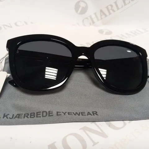 A.KJAERBEDE EYEWEARBILLY BLACK SUNGLASSES