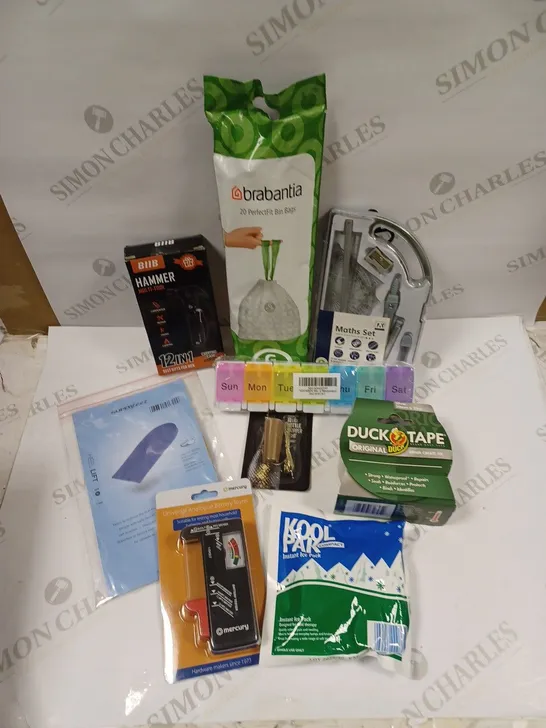 BOX OF APPROXIMATELY 20 ASSORTED HOUSEHOLD ITEMS TO INCLUDE HAMMER MULTI-TOOL, PILL BOX, UNIVERSAL BATTERY TESTER ETC 