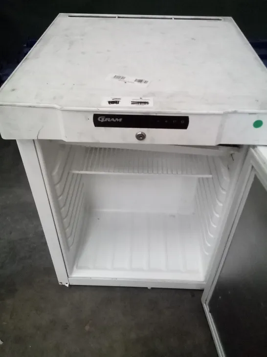 GRAM SMALL FREEZER 