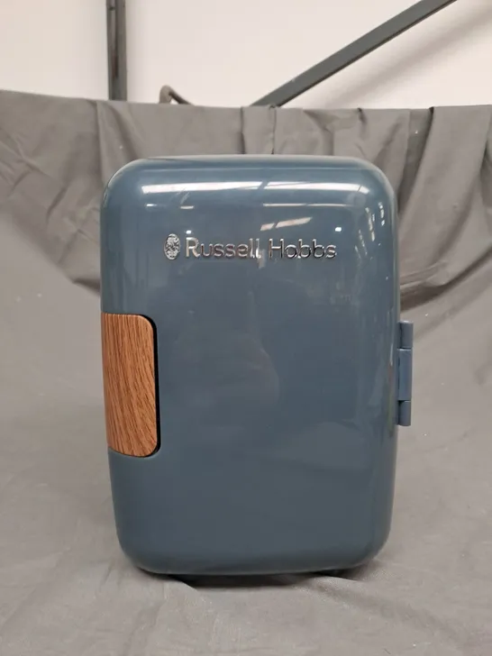 RUSSELL HOBBS  4L/6 CAN MINI PORTABLE COOLER