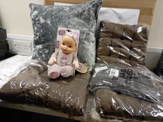 BOX OF APPROXIMATELY 5 HOUSEHOLD ITEMS TO INCLUDE BABY ANNABELL DOLL, COTTON ON THE CREW TEE IN BLACK, 3 BROWN COUCH CUSHIONS, DUNELM CRUSHED VELOUR CUSHION