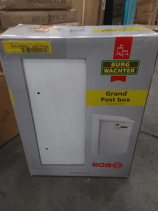 BOXED GRAND LARGE WALL MOUNTED GALVANISED STEEL LOCKABLE WEATHERPROOF POST BOX - WHITE (1 BOX)