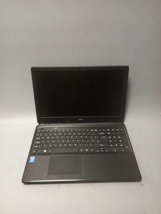 ACER TRAVELMATE P255 SERIES LAPTOP 