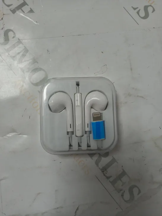 PACKAGED WIRED EARPHONES - WHITE