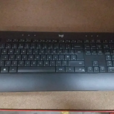 LOGITECH MK540 WIRELESS KEYBOARD