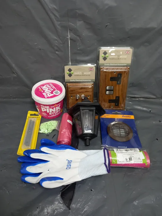 BOX OF ASSORTED HOUSEHOLD ITEMS TO INCLUDE LIGHT SWITCHES, THE PINK STUFF AND POO BAGS