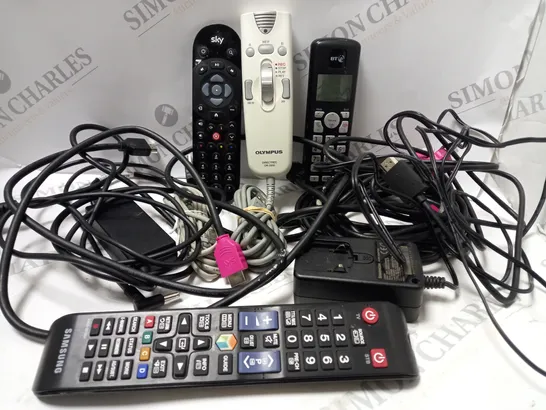 BOX OF APPROX 20 ASSORTED ELECTRICAL ITEMS TO INCLUDE SKY REMOTE, BT LANDLINE PHONE, SAMSUNG TV REMOTE CONTROL, ETC 