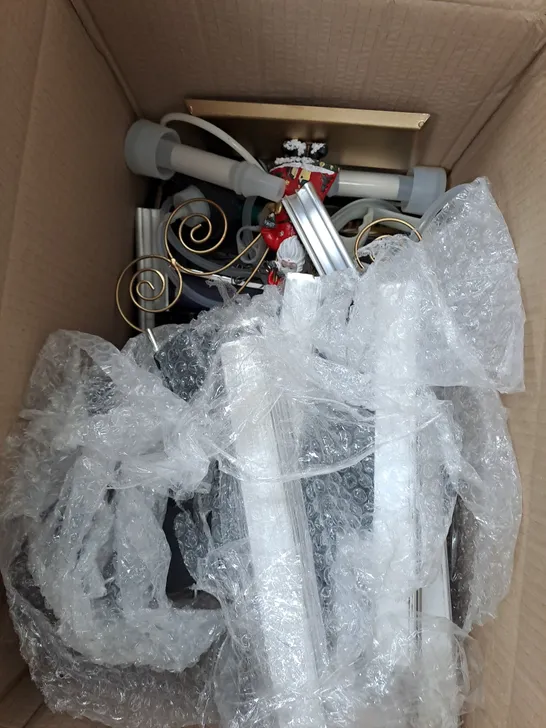 BOX OF ASSORTED ITEMS TO INCLUDE CUTLERY SET, CHRISTMAS CARD HOLDER, DUAL POWER ROPE ETC