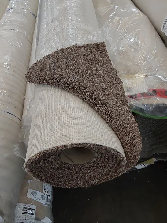 ROLL OF QUALITY STS HERITAGE LUXURY CARPET // SIZE: APPROX. 4 X 5.3m