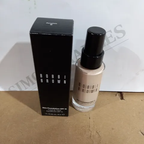 BOBBI BROWN LIQUID SKIN FOUNDATION SPF 15