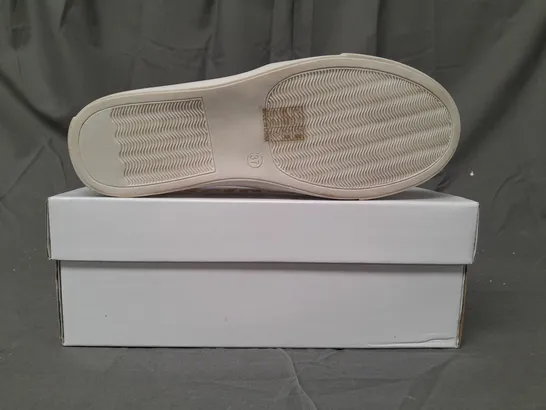 BOX OF APPROXIMATELY 20 BOXED PAIRS OF SCINTILLA SLIP-ON SHOES IN BEIGE - VARIOUS SIZES