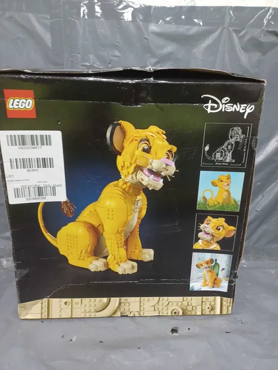 DISNEY YOUNG SIMBA THE LION KING SET 43247