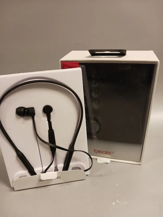 BOXED BEATS X WIRELESS BLUETOOTH HEADPHONES - BLACK 