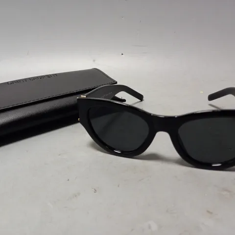 SAINT LAURENT CAT EYE FRAMED  SUNGLASSES 