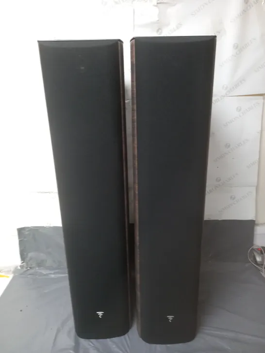 PAIR OF FOCAL ARIA 926 WALNUT VINYL (SOCD) HIGH END HI-FI FLOORSTANDING LOUDSPEAKERS(2 BOXES)