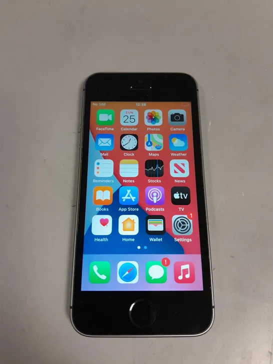 APPLE IPHONE 5 SE SMARTPHONE 