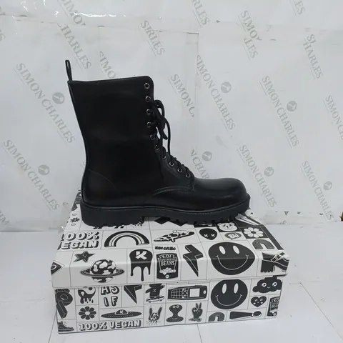 KOI FOOTWEAR MENS LACE UP BLACK MILITARY BOOTS SIZE 11