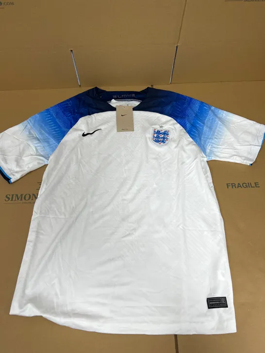 NIKE DRI-FIT ENGLAND T SHIRT IN WHITE SIZE XL