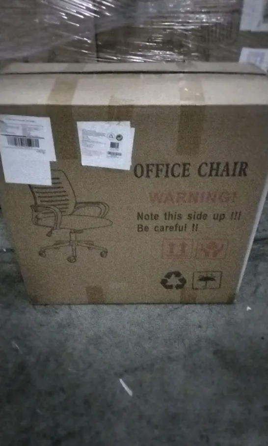 PALLET OF APPROXIMATELY 12 BOXED OFFICE CHAIR 