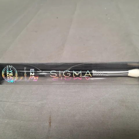 SIGMA MAKE UP BLENDING BRUSH E25