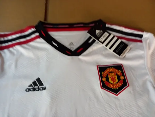 MANCHESTER UNITED REPLICA FOOTBALL SHIRT - 26