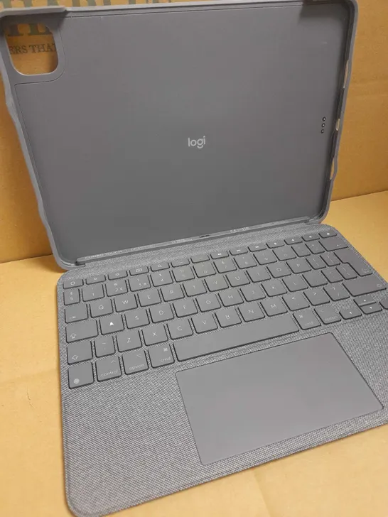 LOGITECH COMBO TOUCH IPAD PRO 11" KEYBOARD CASE