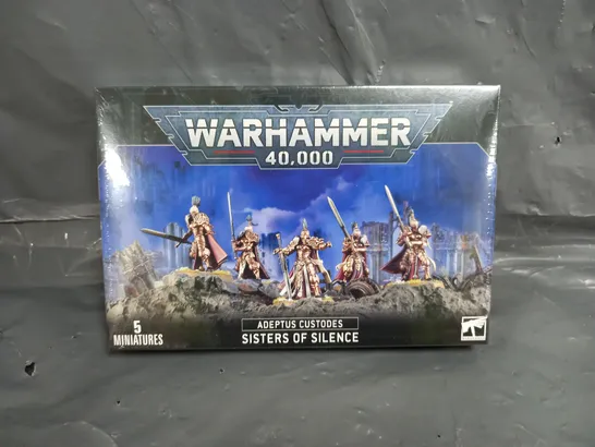 BOXED AND SEALED WARHAMMER 40,000 ADEPTUS CUSTODES - SISTERS OF SILENCE- 5 MINIATURES