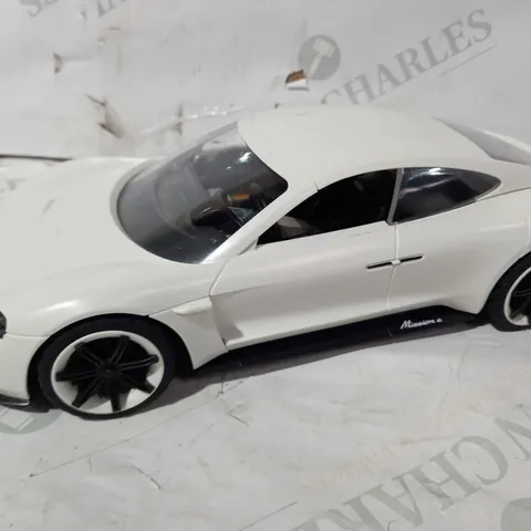 PLAYMOBIL PORSCHE MISSION E