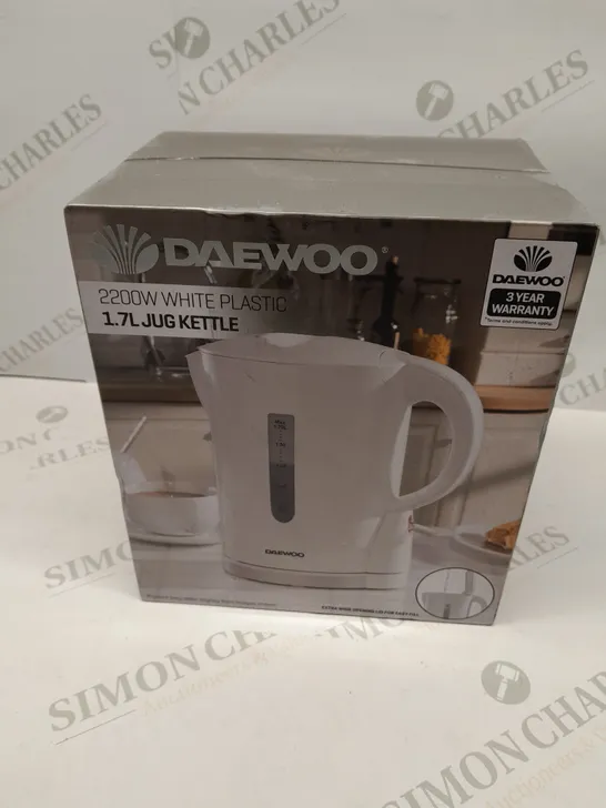 BRAND NEW BOXED DAEWOO 2200W WHITE PLASTIC 1.7L JUG KETTLE