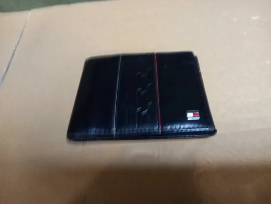 TOMMY HILFIGER LEATHER WALLET