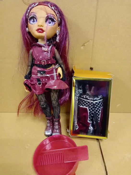 RAINBOW HIGH CORE FASHION DOLL  RRP £33.99