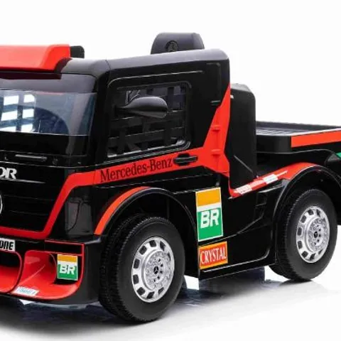 BRAND NEW BOXED 24V MERCEDES AXOR WITH TRAILER KIDS RIDE ON LORRY – RED(2 BOXES)