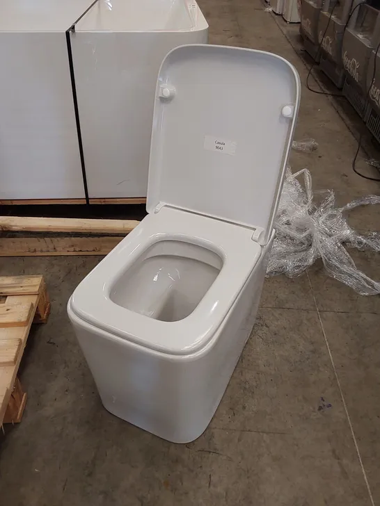 DESIGNER TOILET BASIN WITH SEAT 