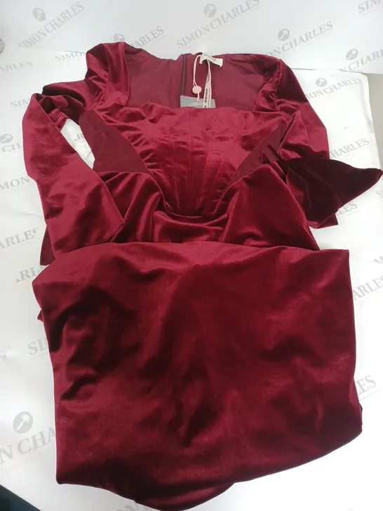 HOUSE OF CB RED LONG SLEEVE DRESS SIZE XS 