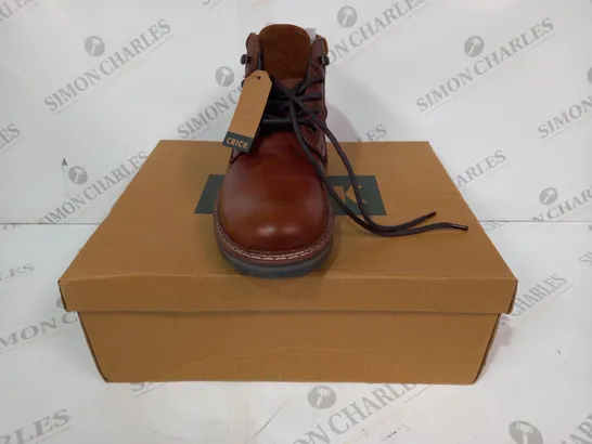 BOXED PAIR OF CRICK HUXLEY BOOTS IN TAN UK SIZE 8