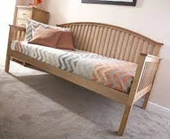 BOXED MADRID WOODEN DAY BED OAK 2 PIECE 