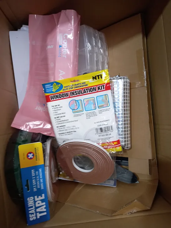 BOX OF APPROXIMATELY 10 ASSORTED ITEMS TO INCLUDE OASIS BLANKET, SEALING TAPE, WINDOW INSULATION KIT ETC