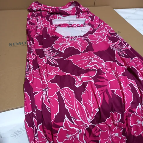 LOT OF APPROX. 4 X CUDDL DUDS FLEXWEAR MAXI DRESS RASPBERRY HIBISCUS TO INCLUDE SIZE S AND M