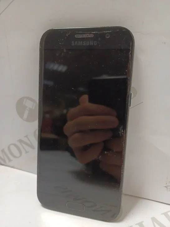 SAMSUNG GALAXY A5 MOBILE PHONE IN BLACK